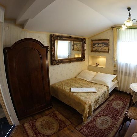 Florian Budget Rooms Krakow Bagian luar foto
