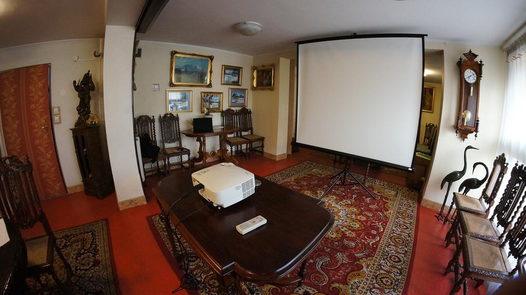 Florian Budget Rooms Krakow Bagian luar foto