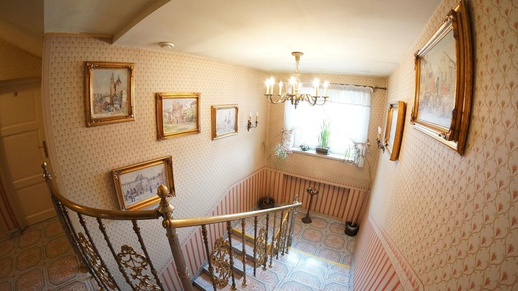 Florian Budget Rooms Krakow Bagian luar foto