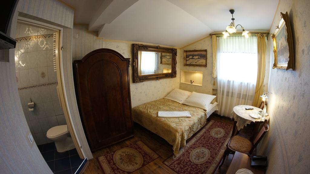 Florian Budget Rooms Krakow Bagian luar foto